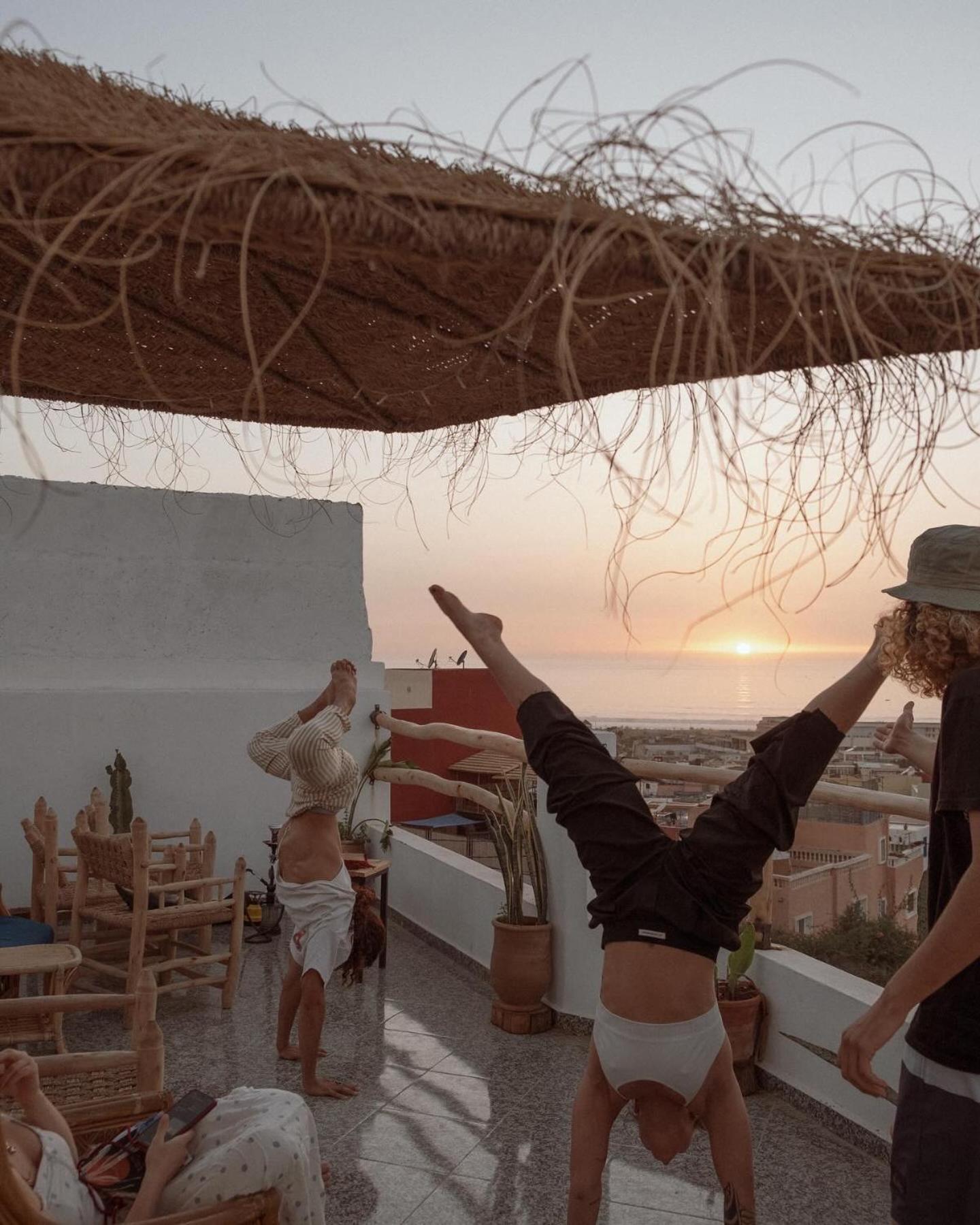 Paddle Out Morocco Hostel Tamraght ภายนอก รูปภาพ