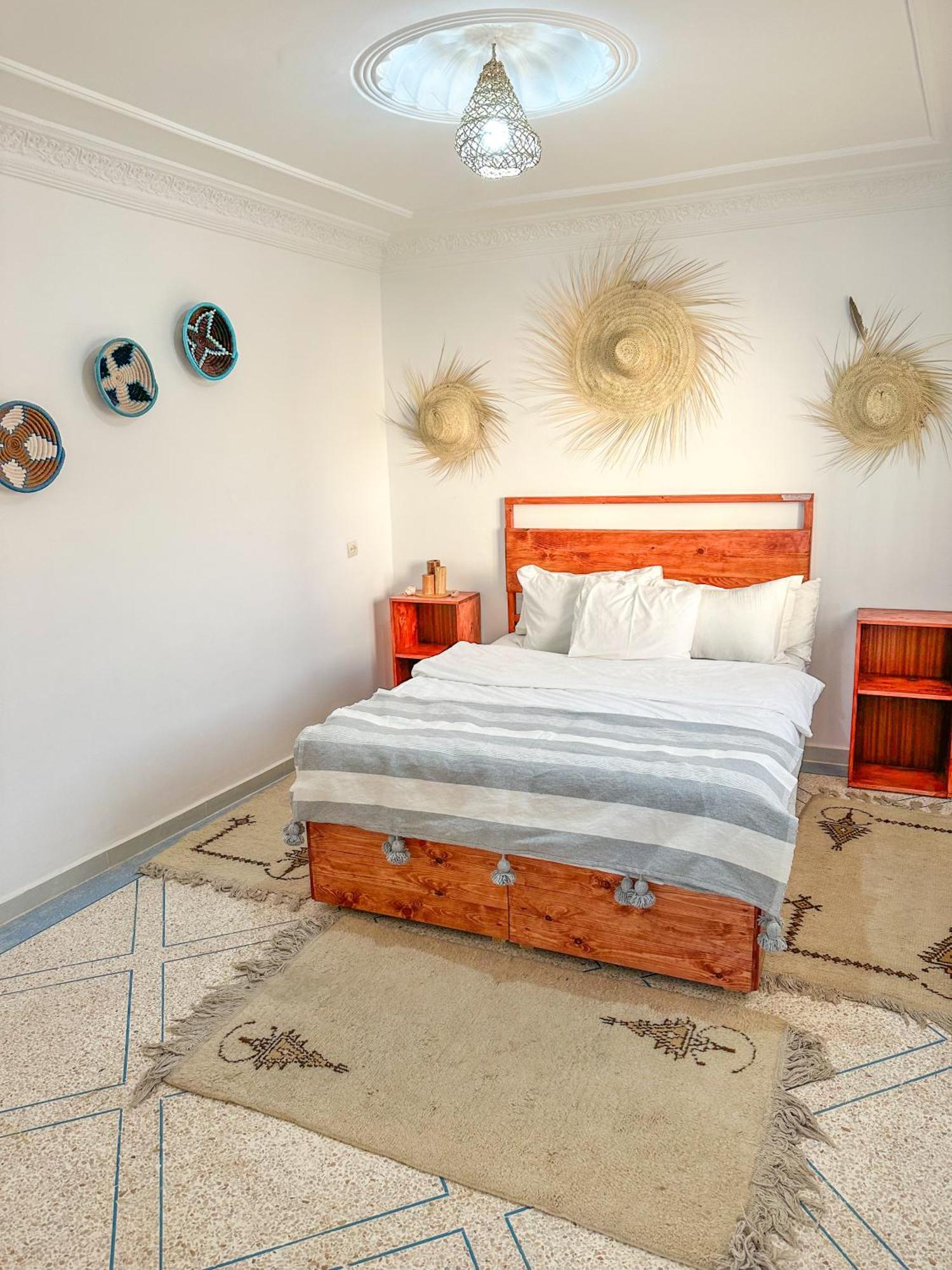 Paddle Out Morocco Hostel Tamraght ภายนอก รูปภาพ